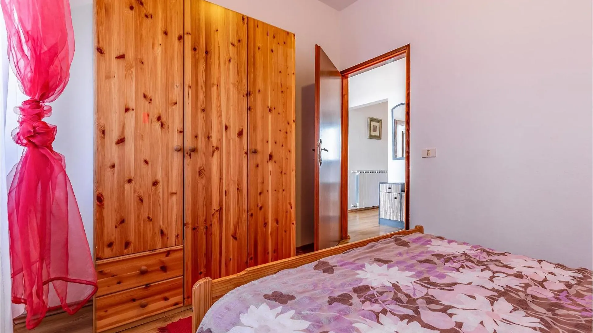 Lovely Apartment In Pula With Kitchen
