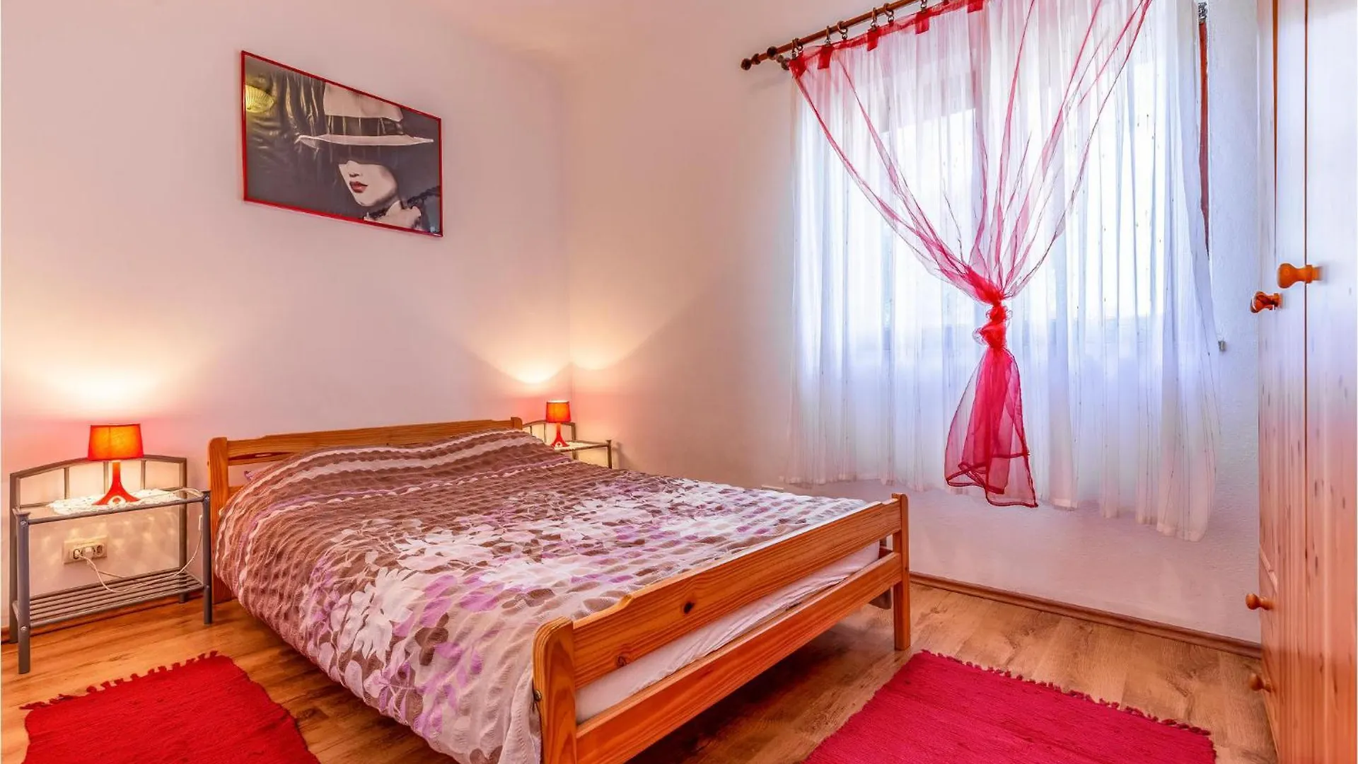Lovely Apartment In Pula With Kitchen