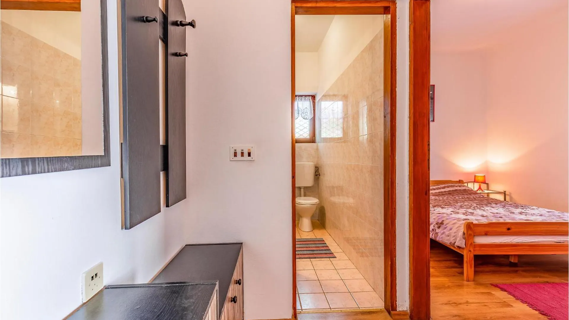 Lovely Apartment In Pula With Kitchen
